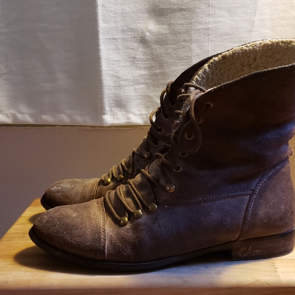 Cozy Miz Mooz Hiro lace up brown boots